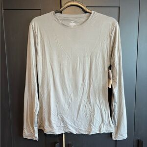 C202 Gray Long Sleeve Top
